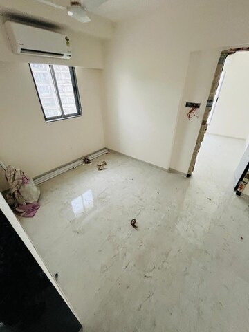 Room in 3 BHK Apartment at Shubham Trident, Chembur – for Sale