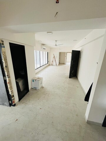Building Lobby in 3 BHK Apartment at Shubham Trident, Chembur – for Sale