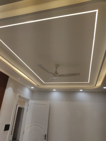 Bedroom in 3 BHK Builder Floor at Sector 85 – for Sale