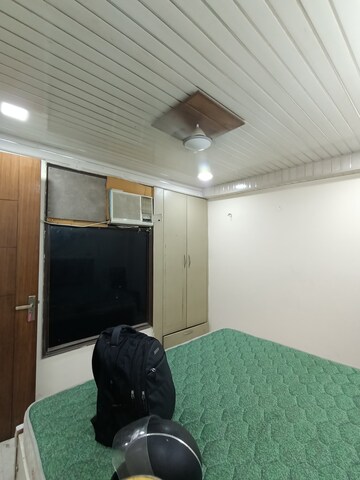 1 BHK Builder Floor For Rent in Saket