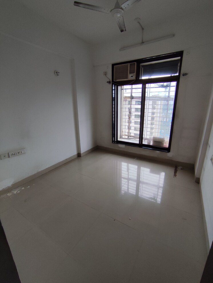 Room, lodha-iris 2 Bedroom 927 Sq.Ft. Apartment In Majiwada Thane 9187216