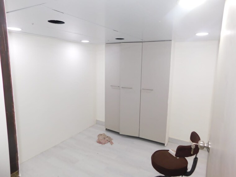 Common Area, solitaire-corporate-park Commercial Office Space 2700 Sq.Ft. In Andheri East Mumbai 9187222