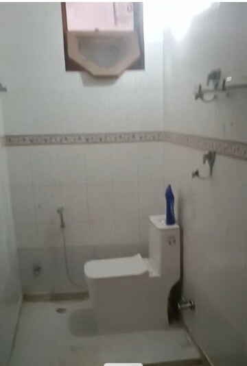 2 BHK Builder Floor For Rent in Huda Market, Sector 31