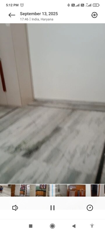 Room in 2 BHK Builder Floor at Huda Market, Sector 31 – for Rent