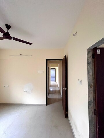 Room in 1 BHK Apartment at Paradigm Zenith Pushpanjali Residency Phase III, Ghodbunder Road – for Sale