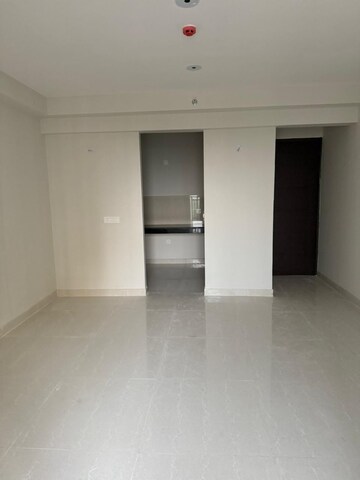 Room in 3 BHK Apartment at Eldeco Live By The Greens, Sector 150 – for Sale