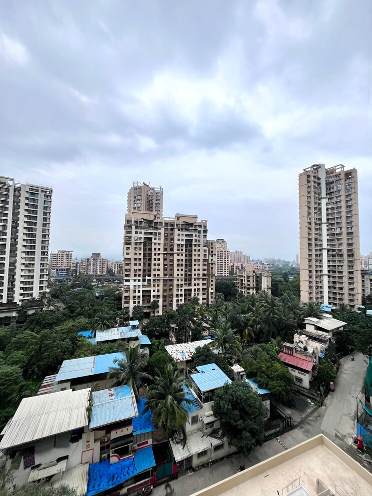 Exterior View, paradigm-zenith-pushpanjali-residency-phase-iii 1 Bedroom 550 Sq.Ft. Apartment In Ghodbunder Road Thane 9187345