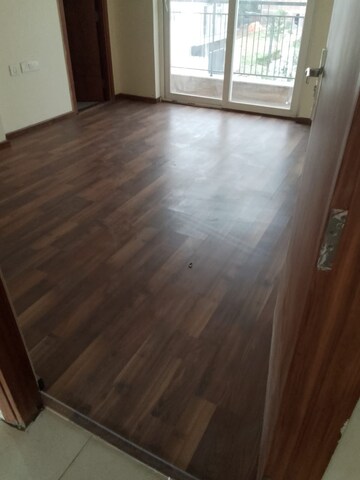 Room in 2.5 BHK Builder Floor at Lion Green Valley, Sohna Sector 35 – for Sale