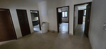 Room in 4 BHK Apartment at Shalimar Nest, Vasant Kunj – for Rent