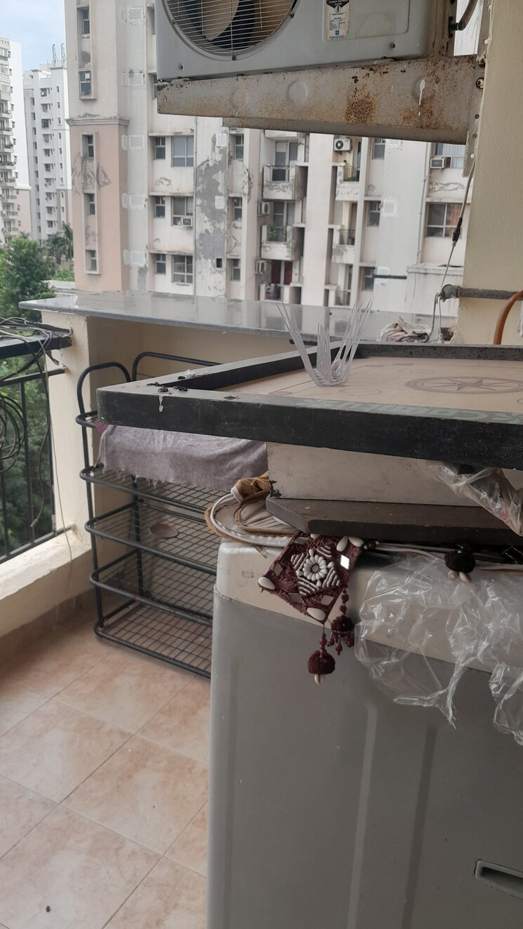 Team Area, eros-wembley-estate 2 Bedroom 1040 Sq.Ft. Apartment In Sector 50 Gurgaon 9187433