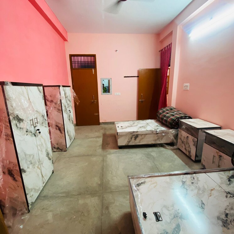 Bedroom, vineet khand Pg For Girls In Vineet Khand 9187439