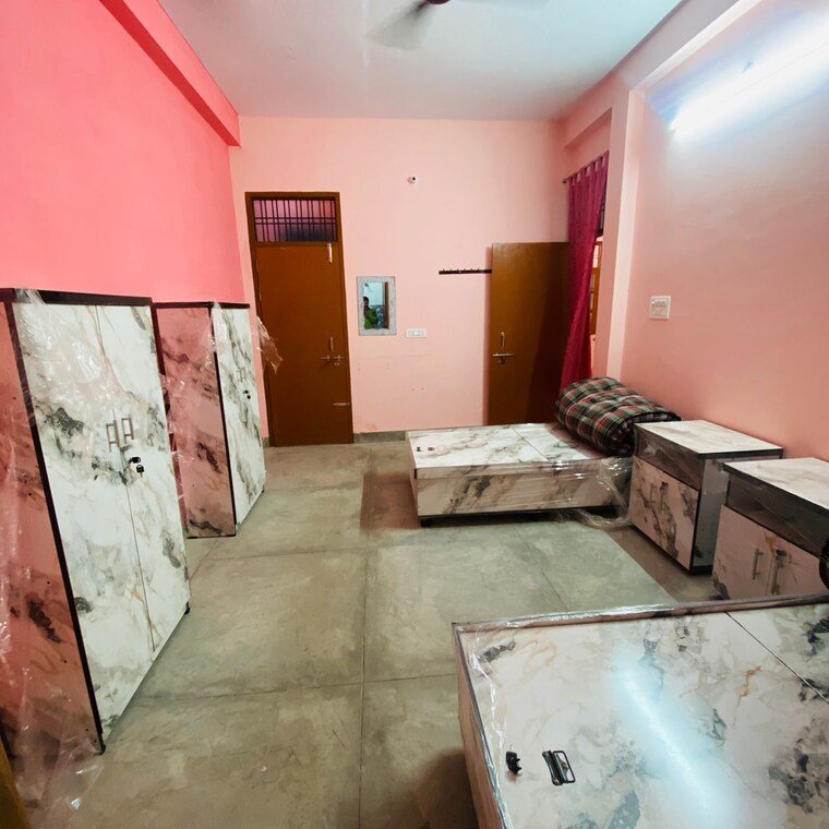 Bedroom, vineet khand Pg For Girls In Vineet Khand 9187439