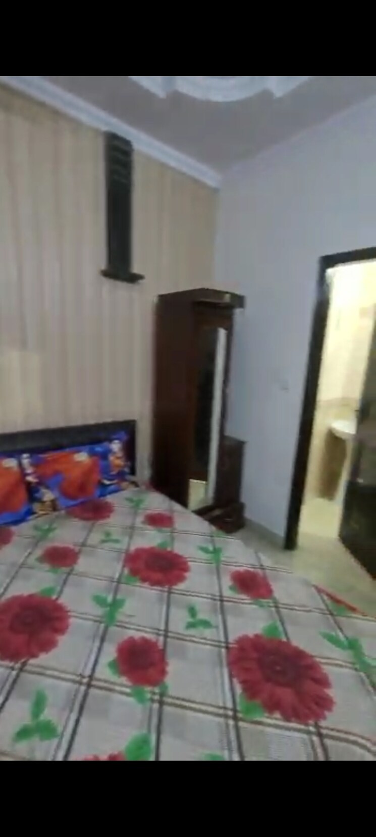 Bedroom, pitampura 2 Bedroom 900 Sq.Ft. Builder Floor In Pitampura Delhi 9187449
