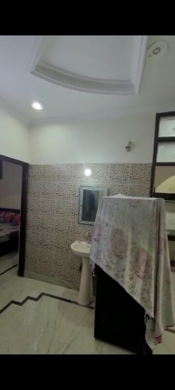 Furnished Amenities in 2 BHK Builder Floor at Pitampura – for Rent