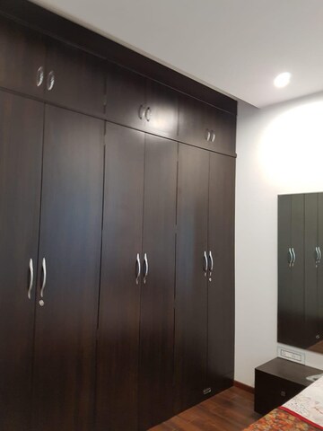 Bedroom in 2.5 BHK Apartment at Amanora Gateway Towers, Hadapsar – for Rent