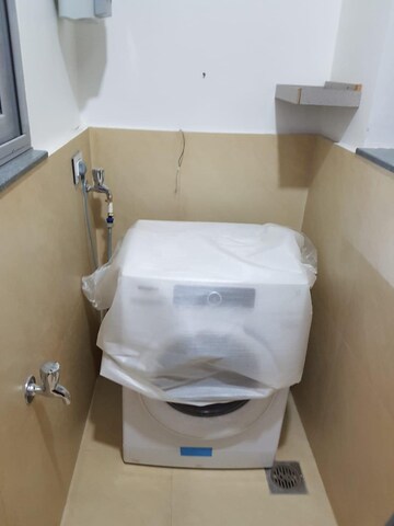 Bathroom in 2.5 BHK Apartment at Amanora Gateway Towers, Hadapsar – for Rent