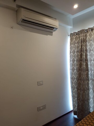 Furnished Amenities in 2.5 BHK Apartment at Amanora Gateway Towers, Hadapsar – for Rent