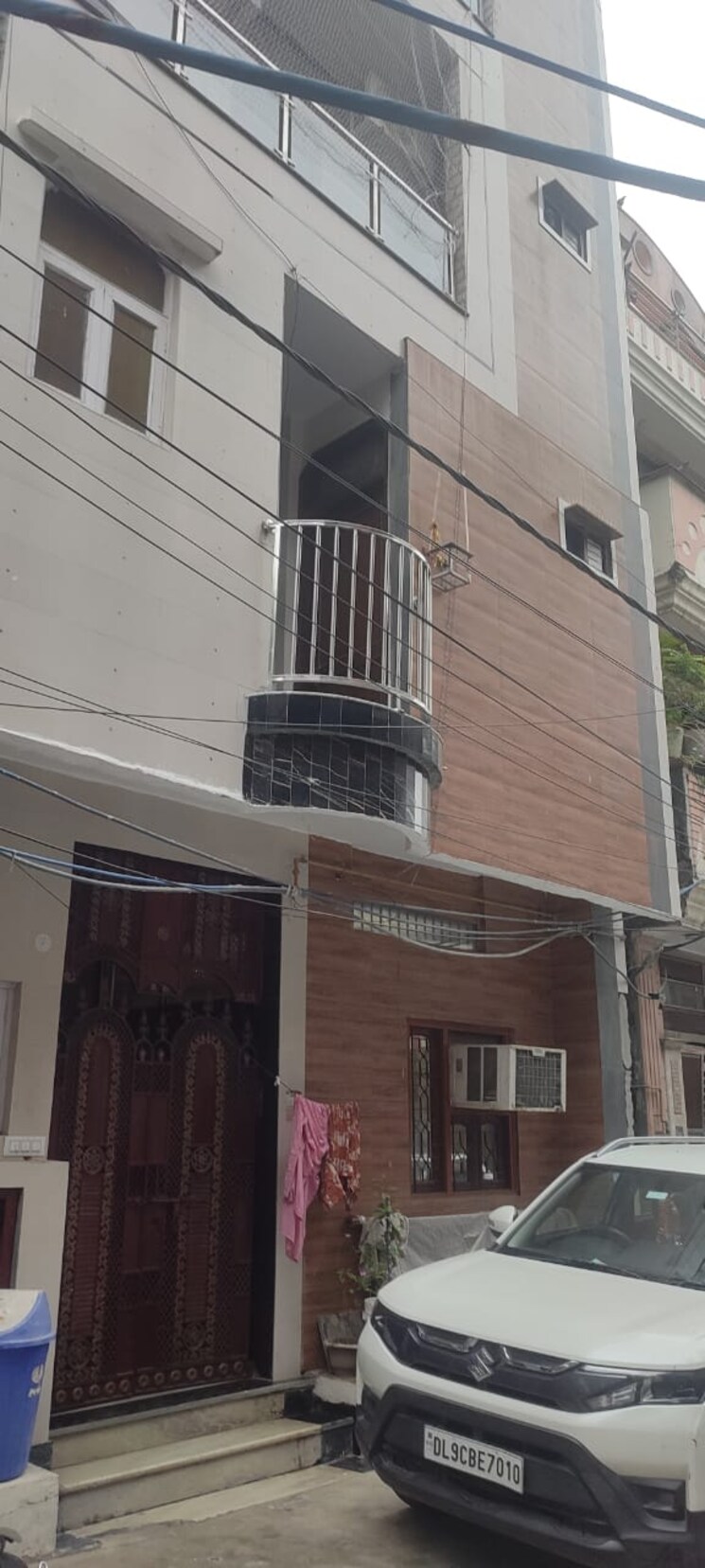 Exterior View, ashok vihar 2 Bedroom 800 Sq.Ft. Builder Floor In Ashok Vihar Delhi 9187462