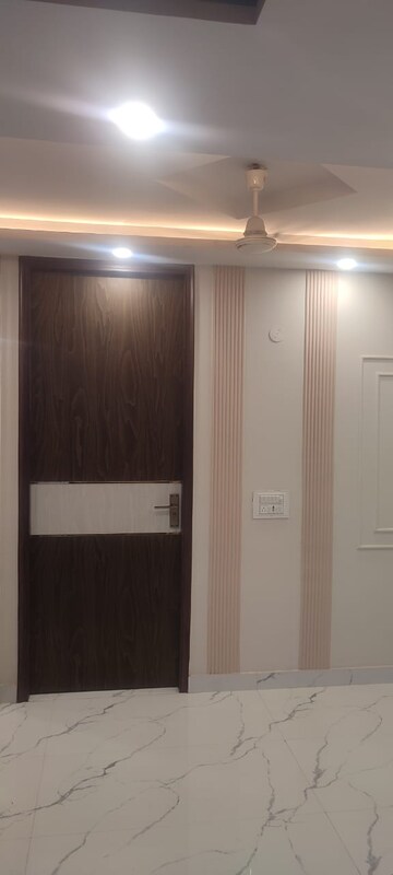 Building Lobby in 2 BHK Builder Floor at Ashok Vihar – for Rent