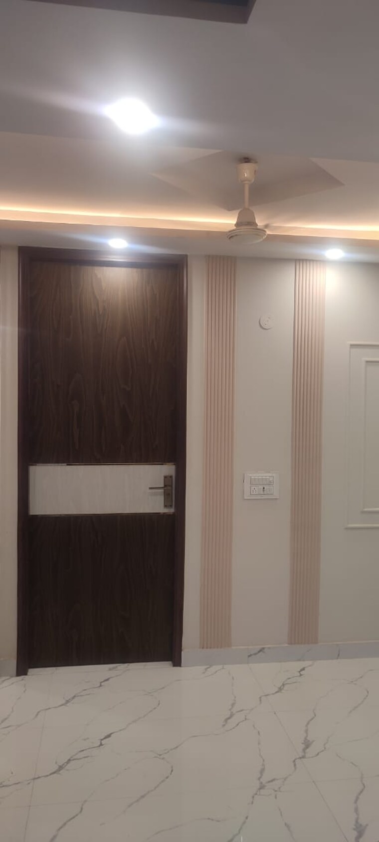 undefined, ashok vihar 2 Bedroom 800 Sq.Ft. Builder Floor In Ashok Vihar Delhi 9187462