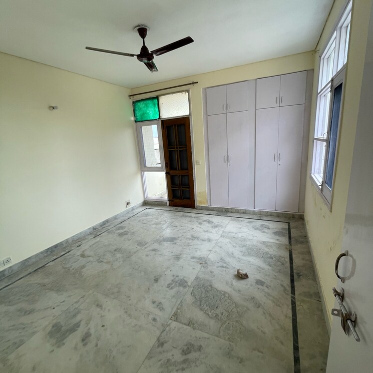 Room, creative-huts-society 3 Bedroom 1400 Sq.Ft. Apartment In Sector 21c Faridabad 9187486