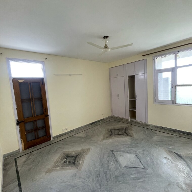 Room, creative-huts-society 3 Bedroom 1400 Sq.Ft. Apartment In Sector 21c Faridabad 9187486