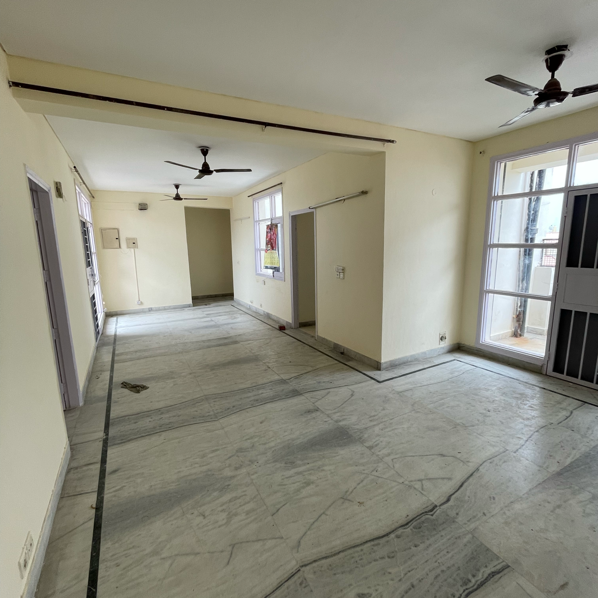 3 BHK Apartment For Rent in Creative Huts Society