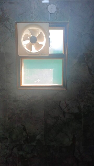 Room in 1 RK Builder Floor at Pitampura – for Rent