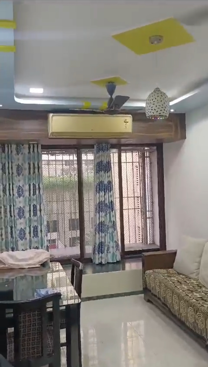 1 BHK 350 Sq.Ft. Apartment in Kshitij CHS