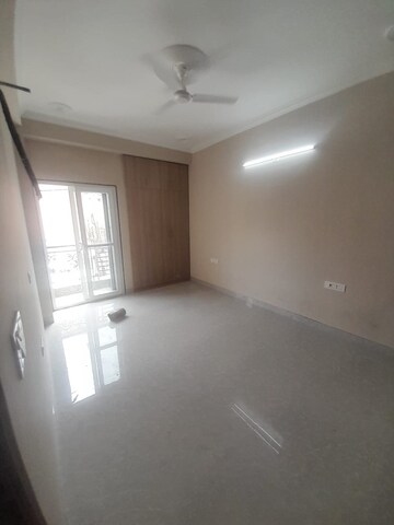 Room in 2 BHK Apartment at Dharam Colony – for Rent