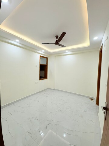 Room in 2 BHK Independent House at Chattarpur – for Rent