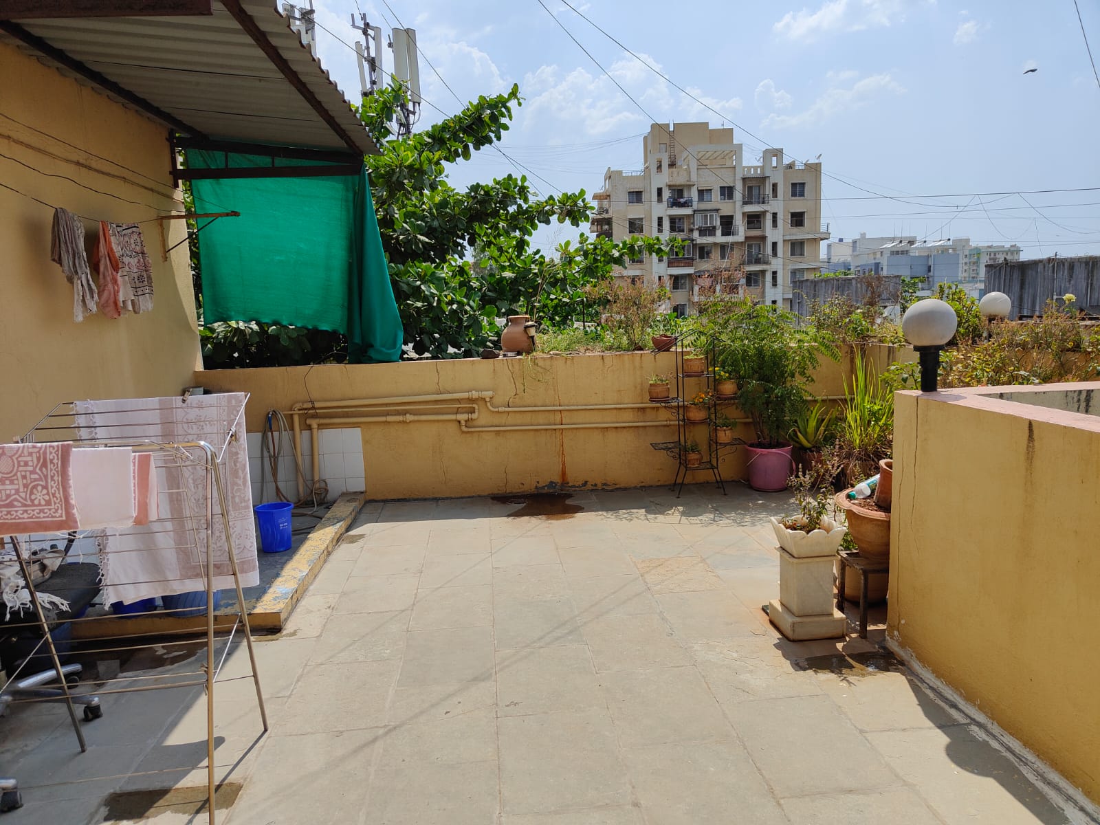 3 BHK + Servant Room Apartment For Sale in Saurabh Garden CHS