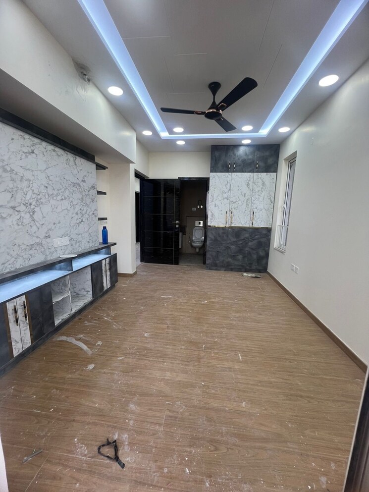 Room, godrej-meridien 3 Bedroom 2002 Sq.Ft. Apartment In Sector 106 Gurgaon 9187530