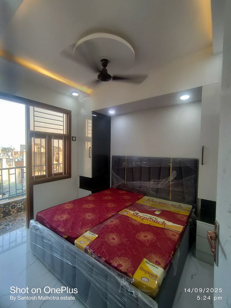 Bedroom, dwarka mor 2 Bedroom 60 Sq.Yd. Builder Floor In Dwarka Mor Delhi 9187559