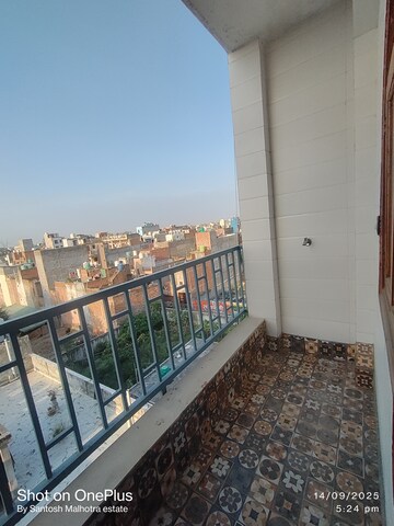 Balcony in 2 BHK Builder Floor at Dwarka Mor – for Rent