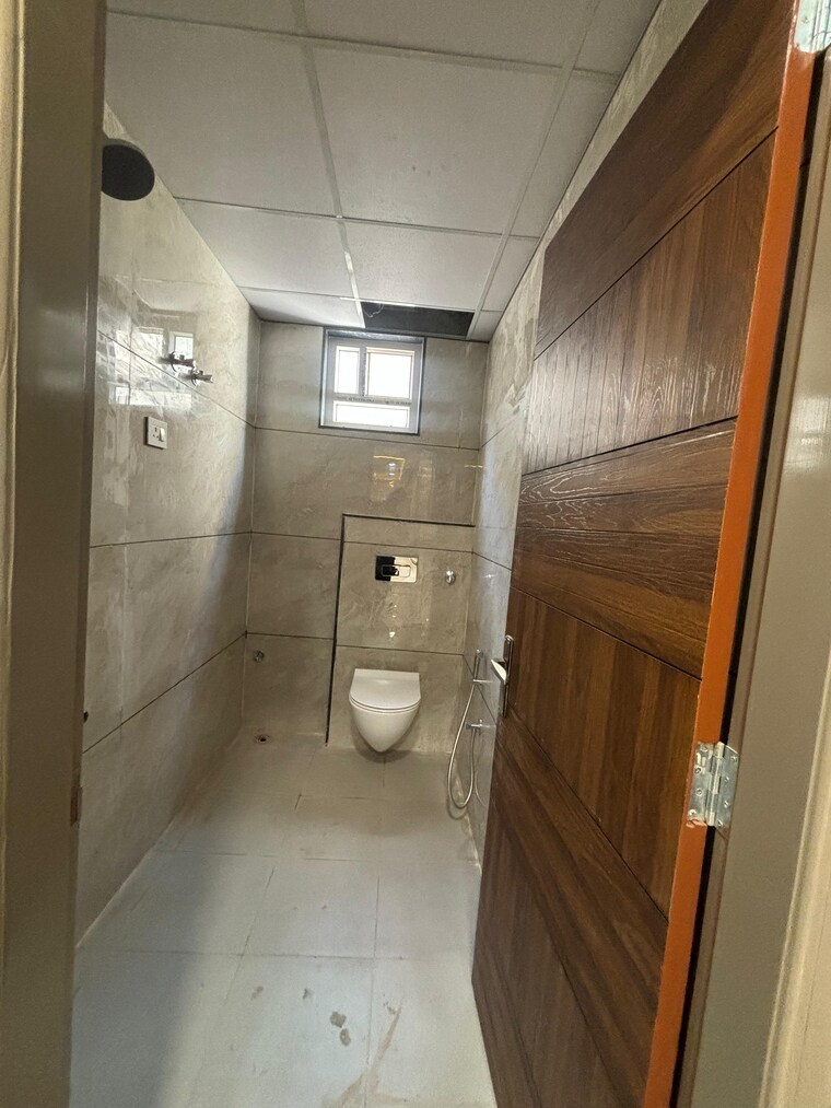 Bathroom, migsun-vilaasa 4 Bedroom 1925 Sq.Ft. Apartment In Eta Ii Greater Noida Greater Noida 9187584
