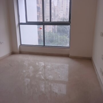 Bedroom in 4 BHK Apartment at Sheth 72 West, Andheri West – for Sale