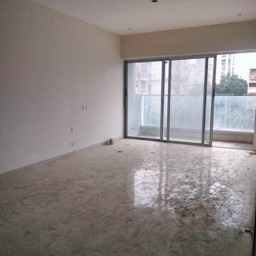 Room in 4 BHK Apartment at Sheth 72 West, Andheri West – for Sale