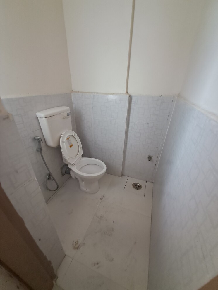 Bathroom, pareena-coban-residences 3 Bedroom 1997 Sq.Ft. Apartment In Sector 99a Gurgaon 9187591