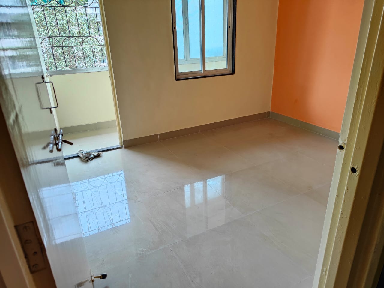 1 BHK + Servant Room Apartment For Sale in Shivpushpa Park