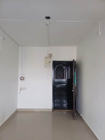 Furnished Amenities in 1 BHK Apartment at Jaldhara Sra Chs, Goregaon East – for Rent