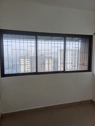 Room in 1 BHK Apartment at Jaldhara Sra Chs, Goregaon East – for Rent