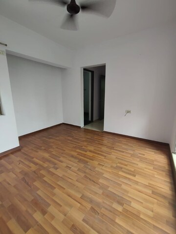 Room in 3 BHK Apartment at Lodha Splendora, Ghodbunder Road – for Rent