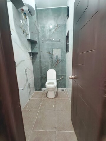 Attached Bathroom in 2 BHK Builder Floor at Hsr Layout – for Rent