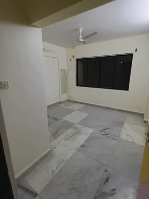 Room in 2.5 BHK Apartment at Migsun Twinz, Eta Ii Greater Noida – for Sale