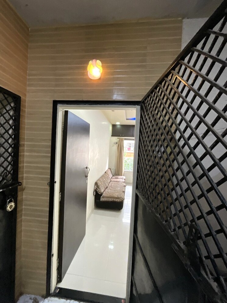 Living Room, kumar-park 1 Bedroom 500 Sq.Ft. Apartment In Bibwewadi Pune 9187649