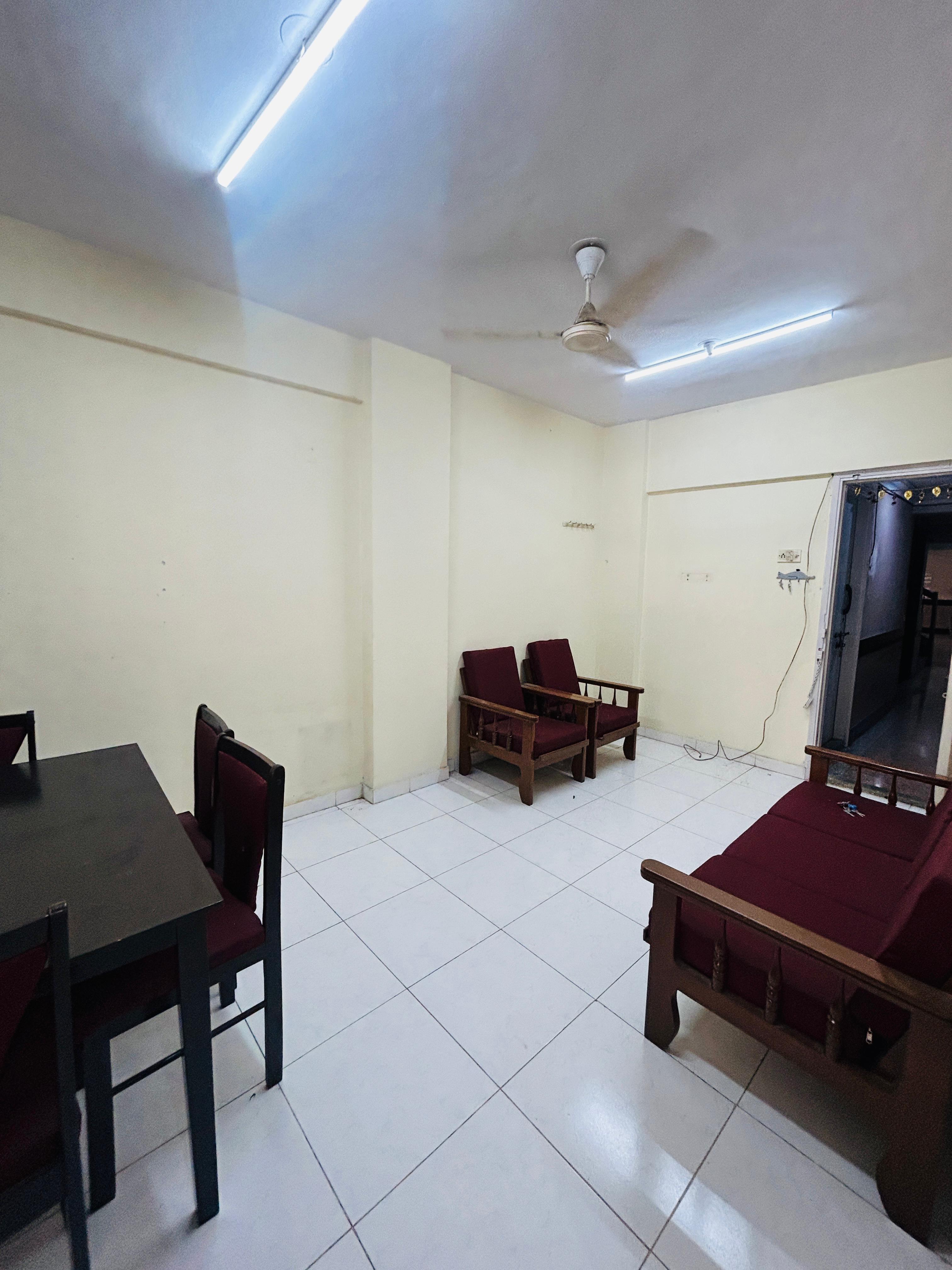 1 BHK + Servant Room Apartment For Rent in K Raheja Gardens