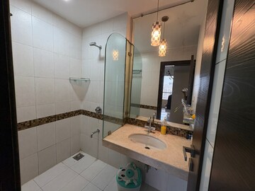 Bathroom in 3 BHK Apartment at Oberoi Realty Splendor, Andheri East – for Rent