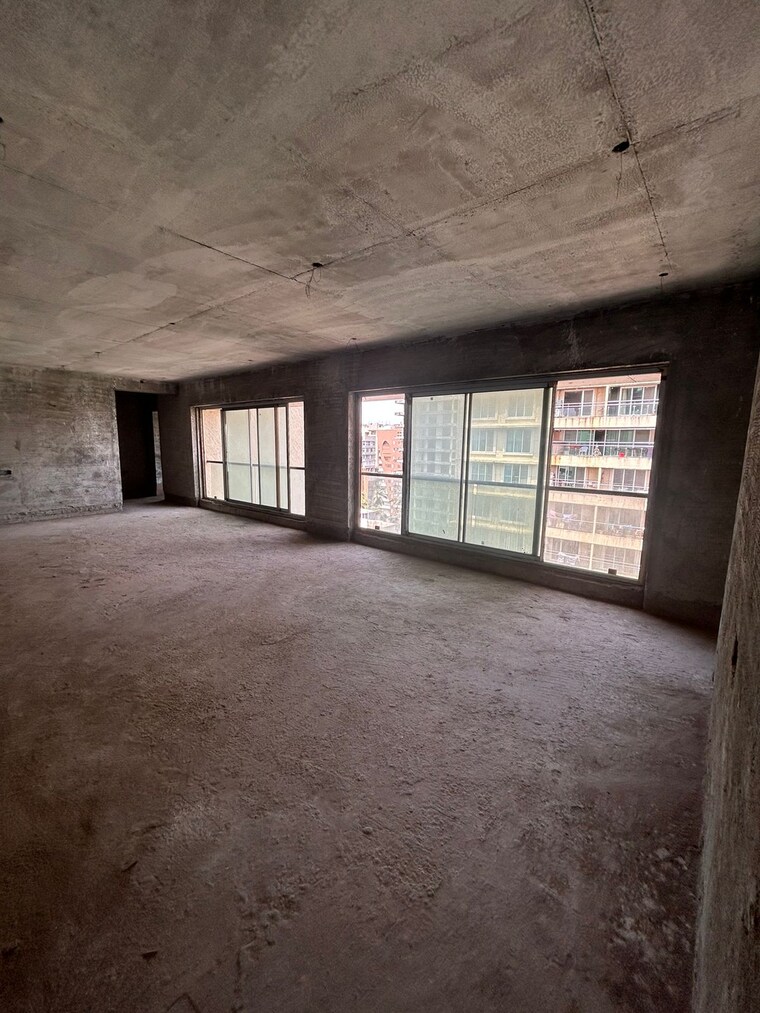 Room, santacruz west 4 Bedroom 2500 Sq.Ft. Apartment In Santacruz West Mumbai 9187675