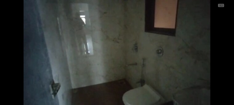 Bathroom, ghatkopar east 3 Bedroom 800 Sq.Ft. Apartment In Ghatkopar East Mumbai 9187689